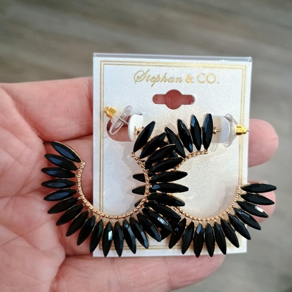 3 Pairs Of Stunning Earrings - Picture 3 of 4